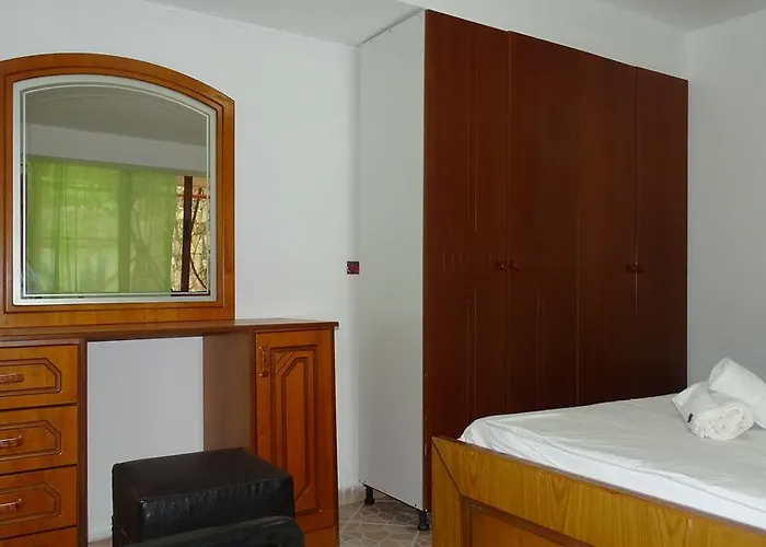 Daire Petro's Ksamil